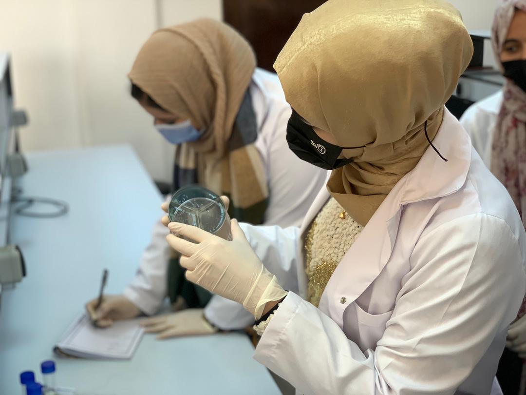 First Students of AMS Faculty and Laboratory Classes LIMU